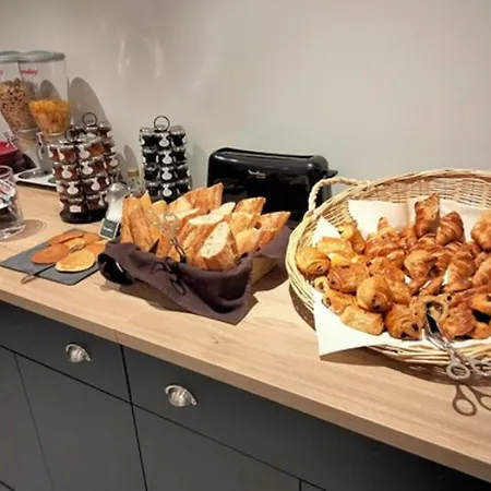 Hotel Logis Sud Angers