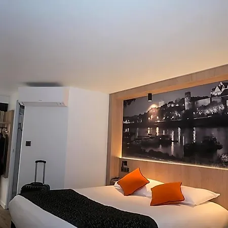 Hotel Logis Sud 3*