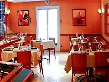 Logis Sud Готель 3*