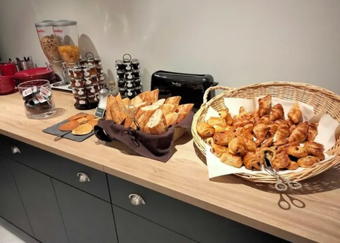 Otel Logis Sud Angers