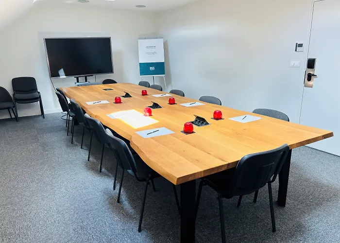 Logis Sud Готель 3*